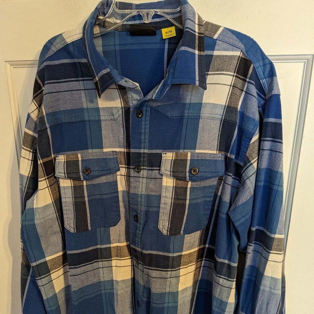 Cabela's Blue Plaid Long Sleeved Button Down Shirt w/Pockets Mens Unisex sz XL